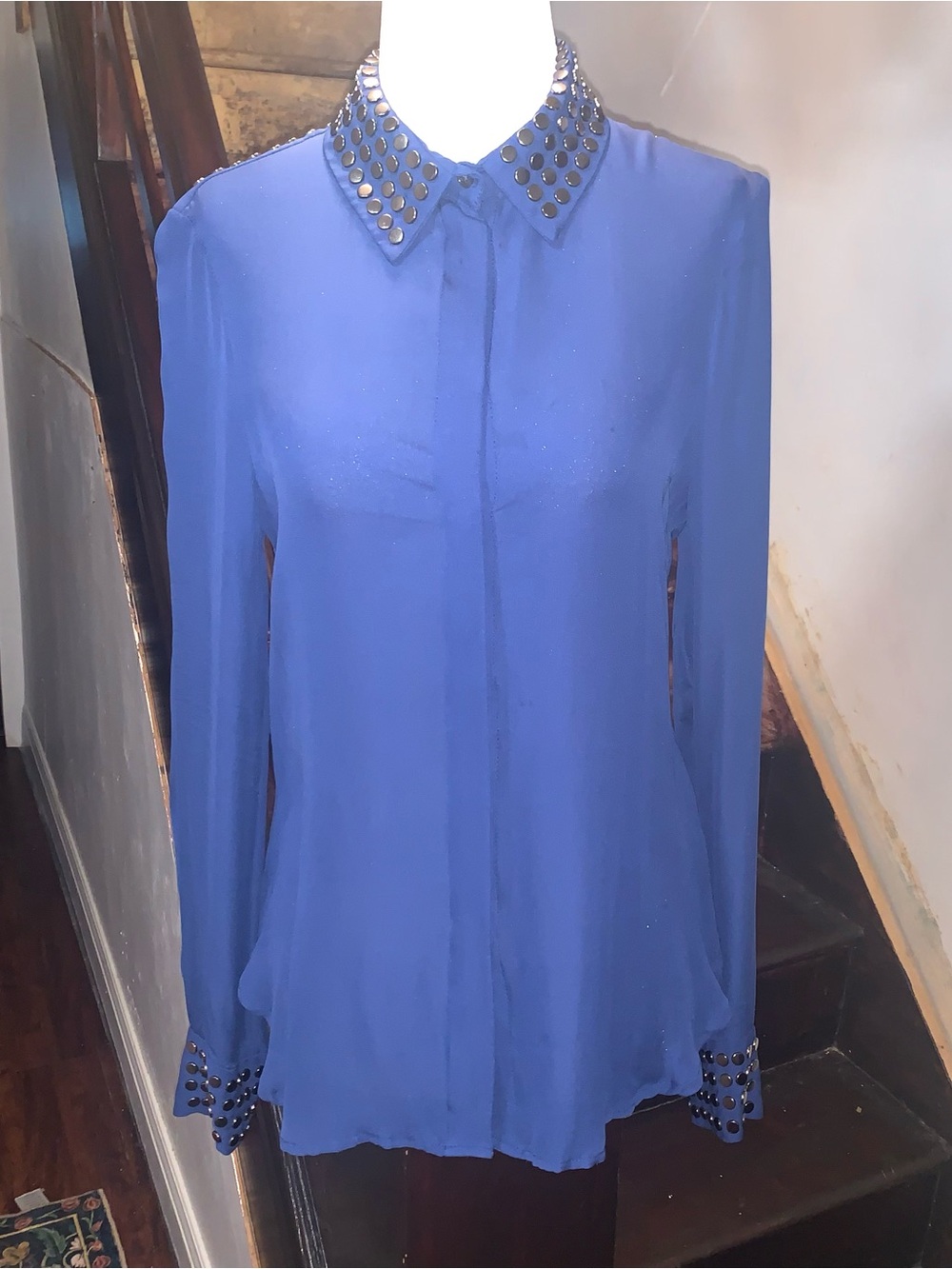 Stud-Trim Open-Back Button Down 100% silk Shirt Deep Blue fits like a med/large